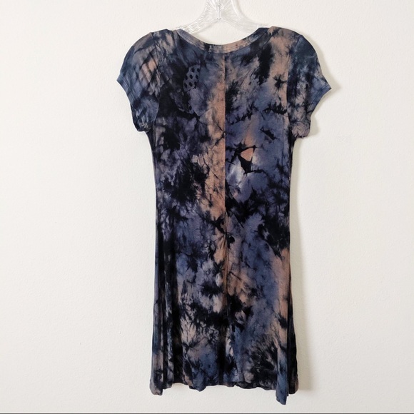 Sale! 3/$15 Stretchy Oil Spill Midi Dress - Picture 2 of 4